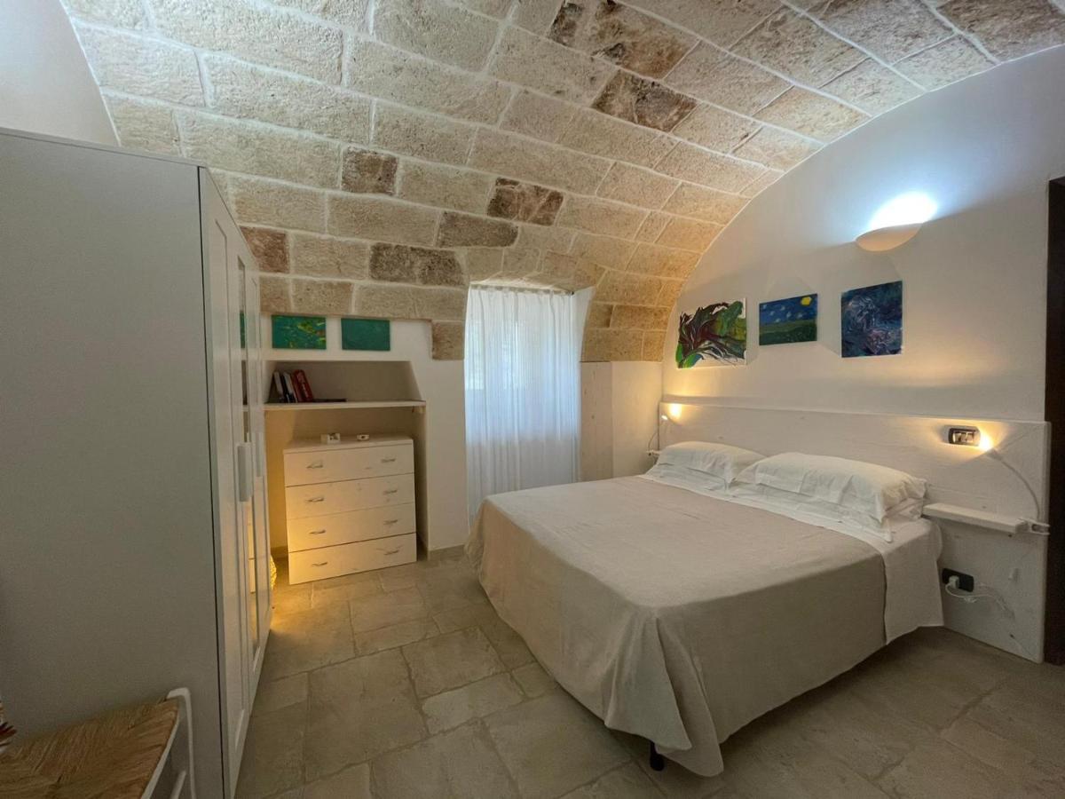 Il Vecchio Carrubo - Villa Con Piscina A Sfioro Macchia di Monte Exterior photo