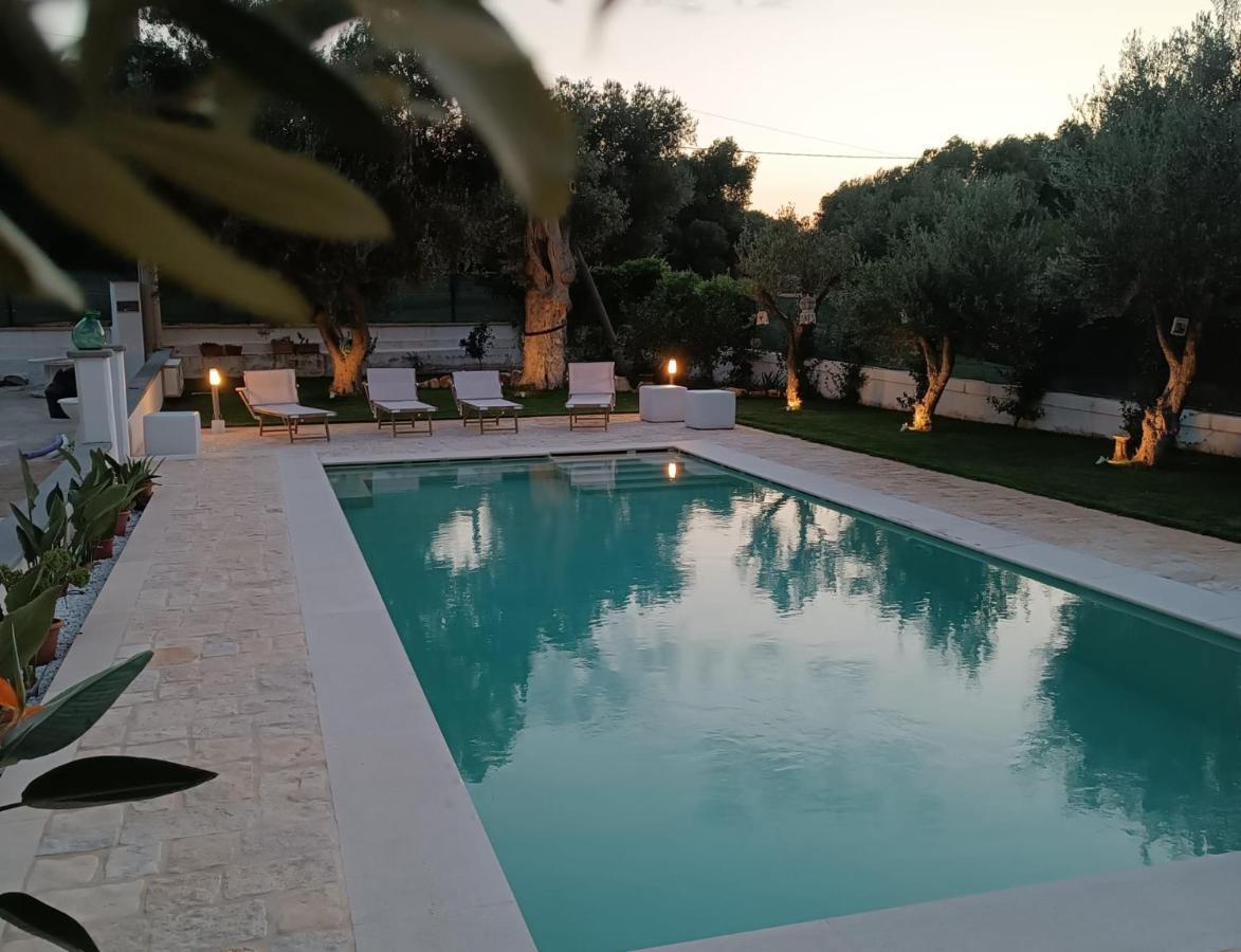 Il Vecchio Carrubo - Villa Con Piscina A Sfioro Macchia di Monte Exterior photo